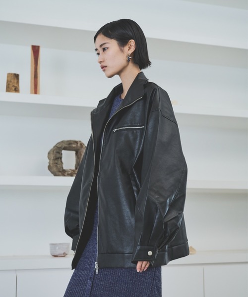 AIC. ブルゾン アウター レザータッチスタンドカラーブルゾン