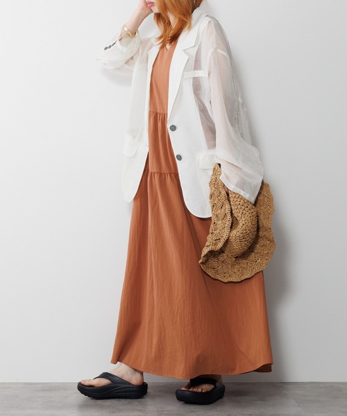 【美品】NICAL ゴールドパーツトングサンダル　Mサイズ　ベージュ 美品】NICAL ゴールドパーツトングサンダル Mサイズ ベージュ