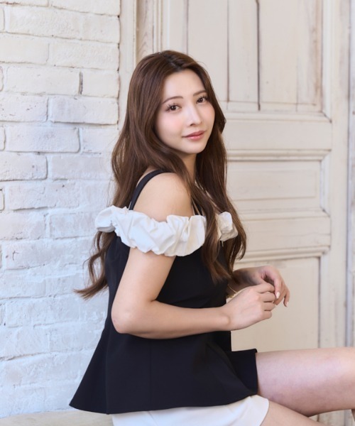 ブラウス シャツ Ruffle Accent Peplum Top  ラッフルアクセントペプラムトップ レディース Meline M. ブラウス シャツ Ruffle Accent Peplum Top ラッフル