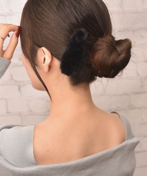 Mayree ヘアピン 「float」ふわふわ ファー シンプル デザイン