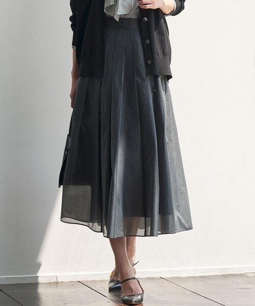 23区（ニジュウサンク） スカート シアーメモリータフタフレア