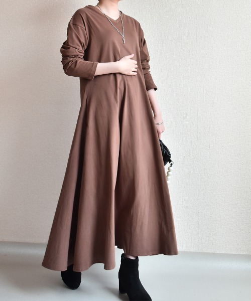 【送料込】【4色】Vネック フレア ロング丈 マキシ ワンピース COO+i ワンピース Vネックフレアロングワンピース : ZOZOTOWN