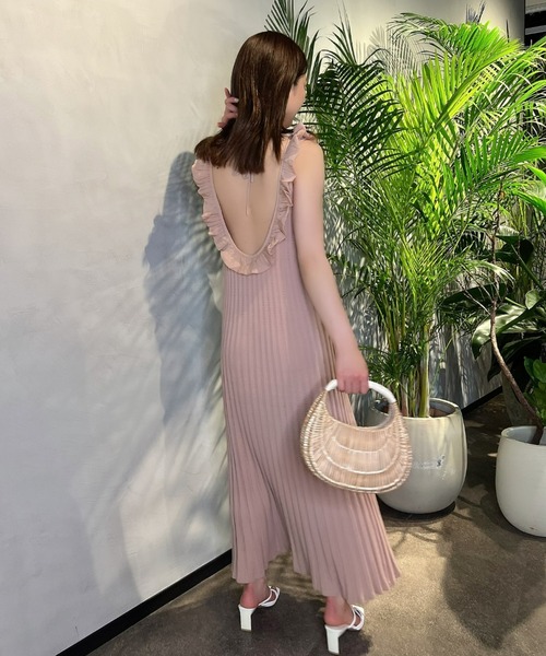 eimy istoire ワンピース バックオープンフリルニットワンピース