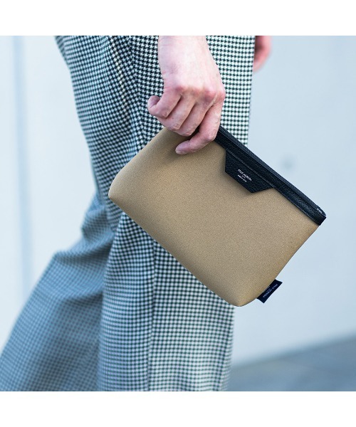 PELLE MORBIDA（ペッレ モルビダ） ポーチ Cinque Terre（チンクエ