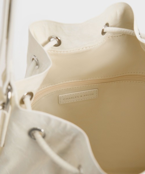 CHARLES ＆ KEITH（チャールズ&キース） ショルダーバッグ バッグ Neva