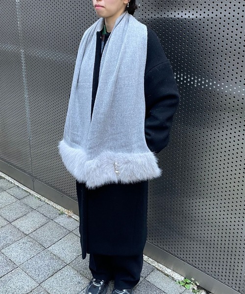 フルラ  マフラー ラビットファー  ストール FURLA FURLA（フルラ） マフラー ストール ベルト付きフェイクファーマフラー