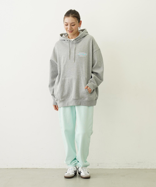 MILKFED.（ミルクフェド） パーカー OVAL LOGO EMBROIDERY SWEAT