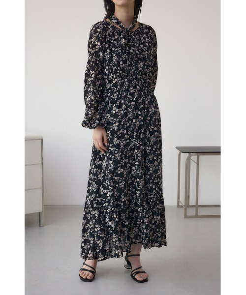 AZUL BY MOUSSY ワンピース シアーチェックフラワー柄ワンピース