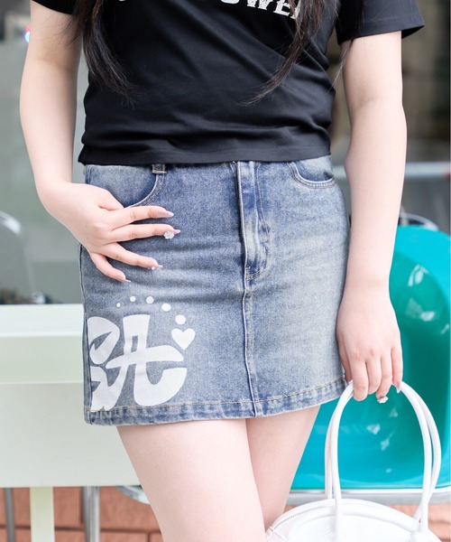 ロゴスカートCHANEL デニムスカート ダブルCロゴ刺繍　24SS shrita（シュリータ） スカート shritaロゴデニムミニスカート キッズ