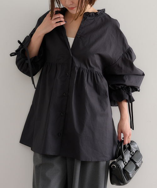 2024Spick＆span ブラックフリルネックシャツ　黒　リボン　ほほ未使用 2024Spick＆span ブラックフリルネックシャツ 黒 リボン ほほ未