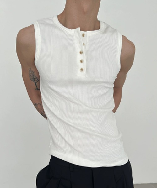 トップス QP Theater code タンクトップ Triple-button tank top / 3連ボタン