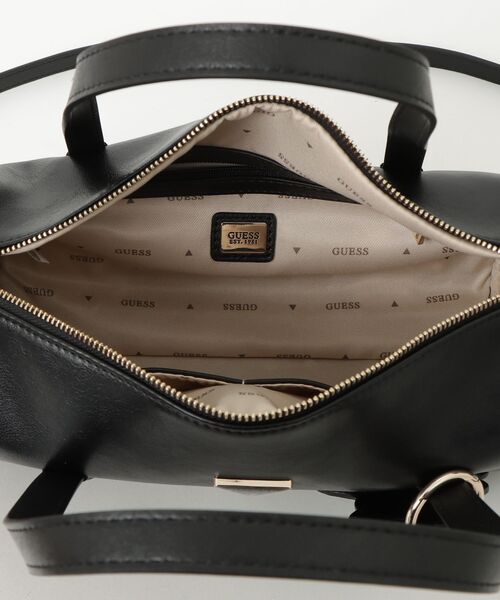 GUESS（ゲス） ショルダーバッグ バッグ KASSIE Small Box Satchel