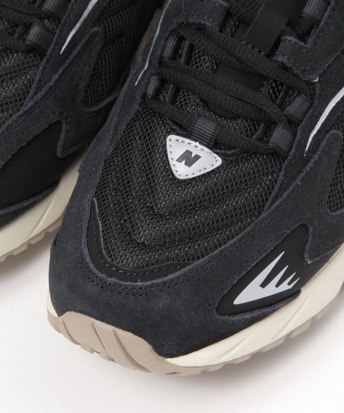 「New Balance」 ローカットスニーカー MEDIUM グレー メンズの画像