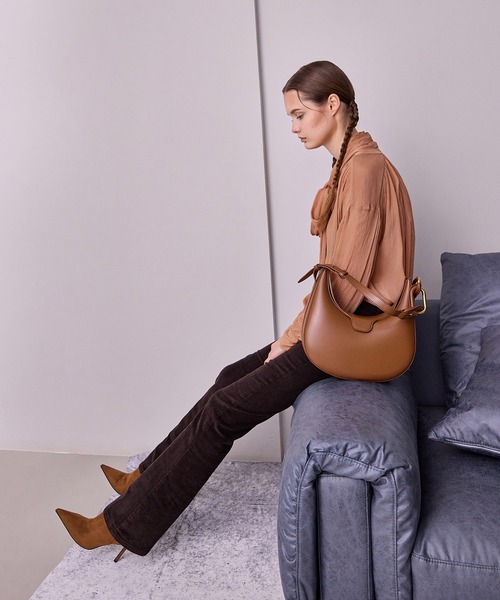 CHARLES & KEITH(チャールズ&キース) ショルダーバッグ バッグ Kora CHARLES & KEITH(チャールズ&キース) ショルダーバッグ バッグ Kora