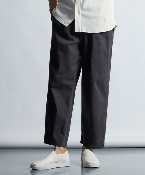 BLOOM - 出品 LANVIN en Bleu パンツ 超伸縮 麻混「ガムストレッチ」製品染め