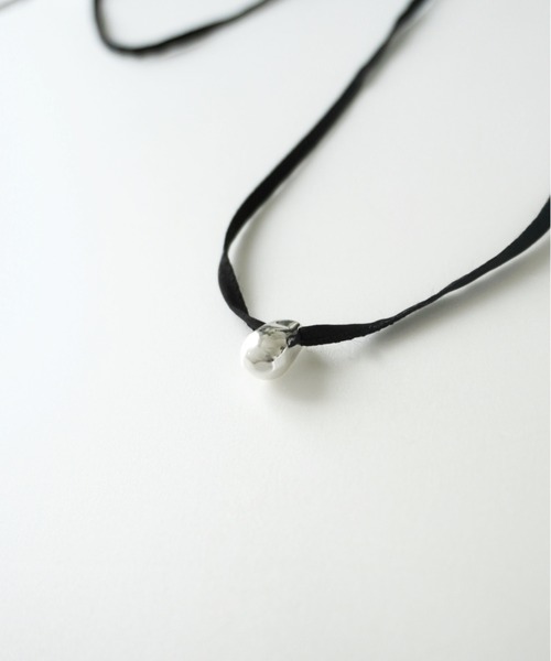 Lynn. ネックレス silk ＆ pearl motif long tie ／ コードチョーカー
