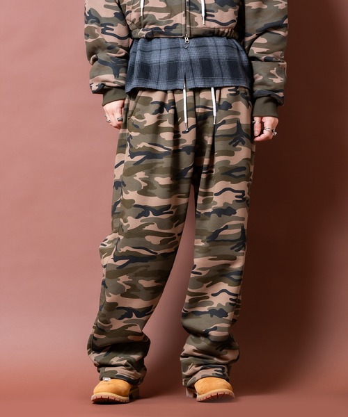 ワイドパンツ スウェットパンツ ジャージ a.p.o.v. 2タックカモフラ