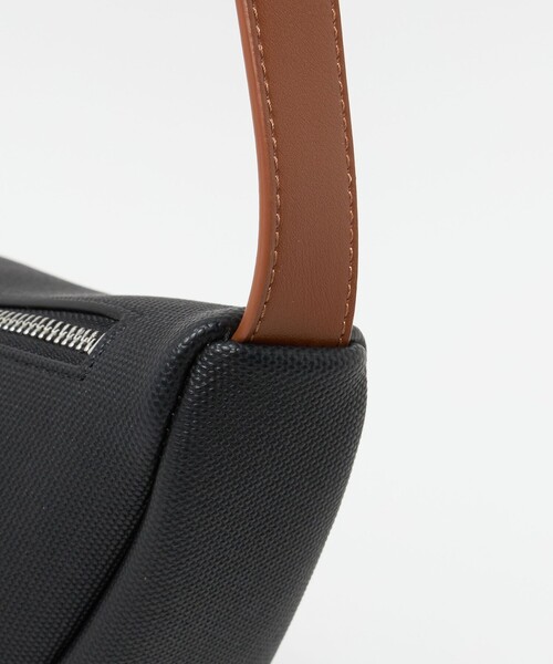 BEAUTY＆YOUTH UNITED ARROWS ショルダーバッグ “Emboss Bag Series