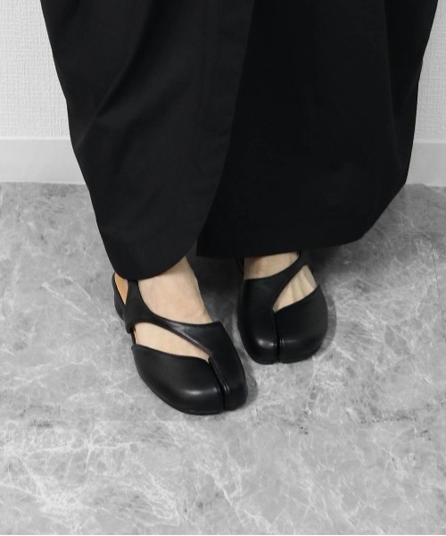 THE CELL. パンプス アシンメトリーストラップ 足袋パンプス