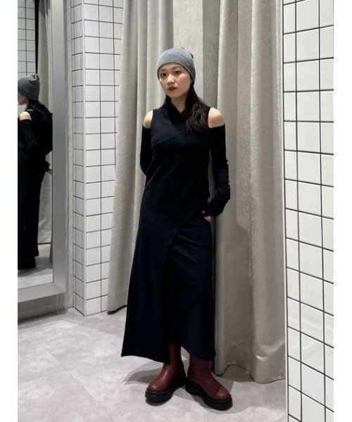 未使用タグ付き　PUMAxDUALIPA コラボ　ロングワンピース　y2k 新品】PUMAxDUALIPA コラボ ロングワンピース y2k - メルカリ