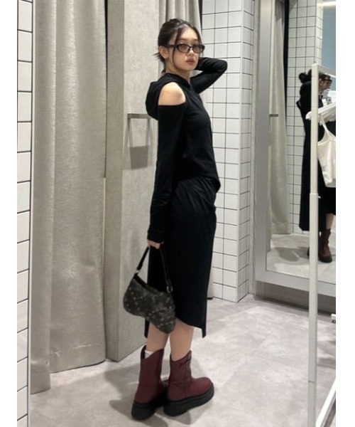 【新品】PUMAxDUALIPA コラボ　ロングワンピース　y2k 新品】PUMAxDUALIPA コラボ ロングワンピース y2k - メルカリ