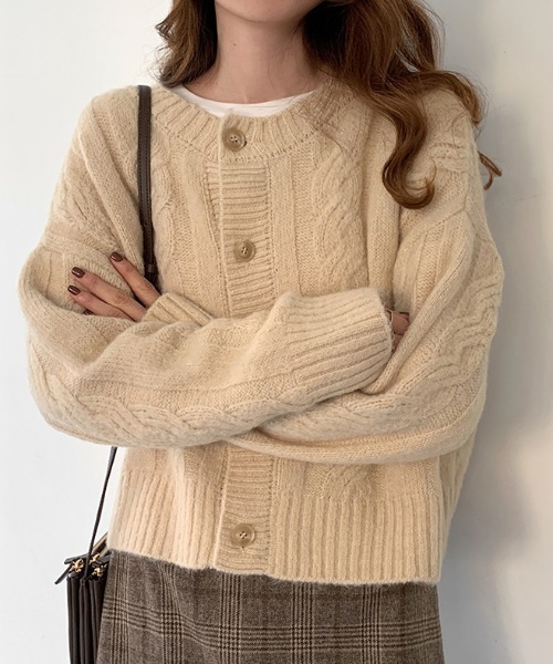 完売shishikui Oji ニットカーディガン　ベージュ限定お値下げ！ 完売shishikui Oji ニットカーディガン ベージュ限定お値下げ！ - メルカリ