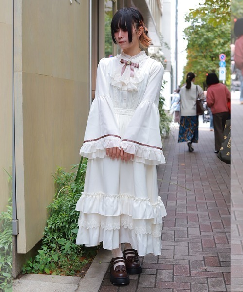 axes femme（アクシーズ ファム） ワンピース ジャボブローチ付ロング