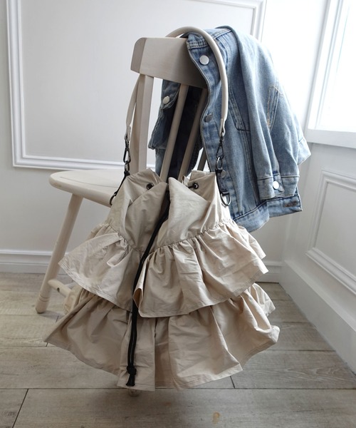 Whiting&Davis Kyra Petite Ruffle バッグ
