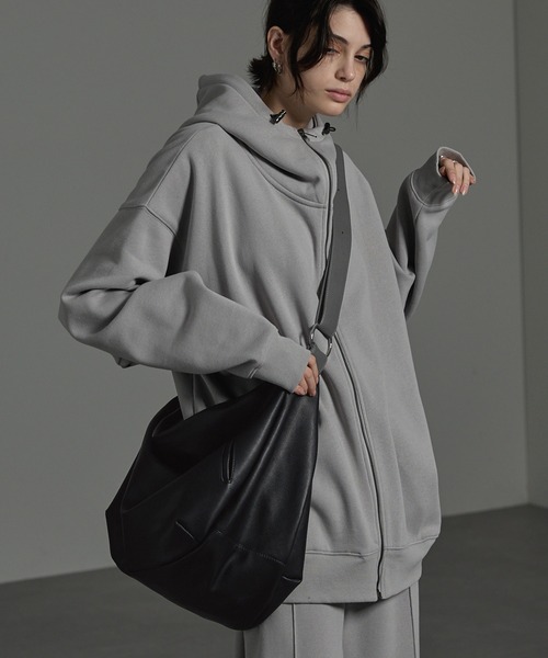 CIYOT ショルダーバッグ 「CIYOT-シヨウト-」2WAYリングベルトラウンド 