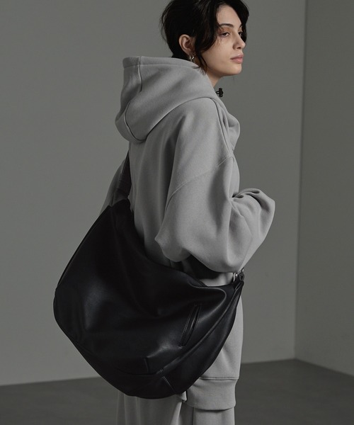 CIYOT ショルダーバッグ 「CIYOT」2WAYリングベルトラウンドショルダー