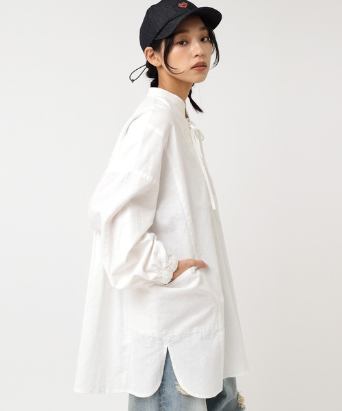 美品 URCH RNA アトリエチュニックシャツ 長袖 オーバーサイズ 白 URCH RNA ブラウス シャツ B2865 ARMYチュニックシャツ レディース