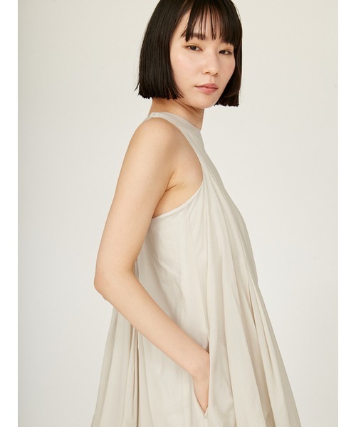 emmi ワンピース シアーナイロンボリュームワンピース
