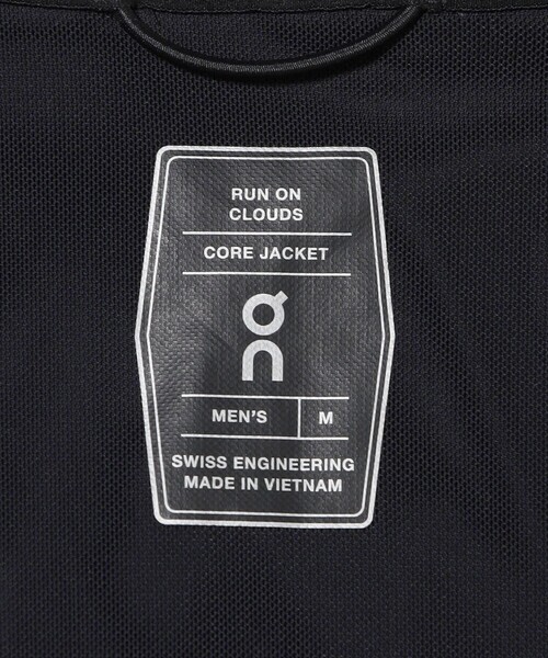 On ナイロンジャケット 「On」CORE JACKET メンズ : ZOZOTOWN