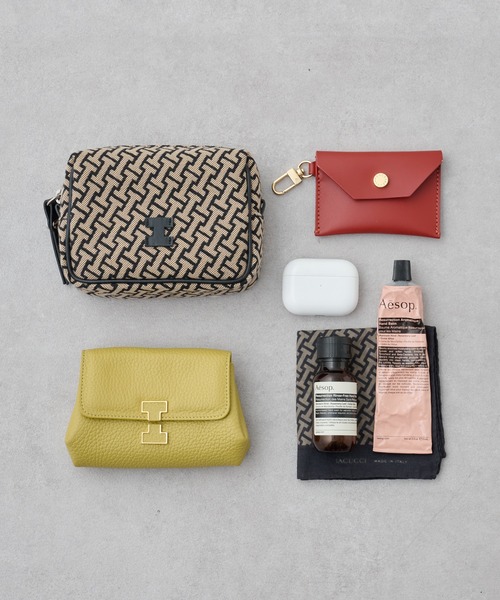 IACUCCI（イアクッチ） ショルダーバッグ FREE グリーン レディース