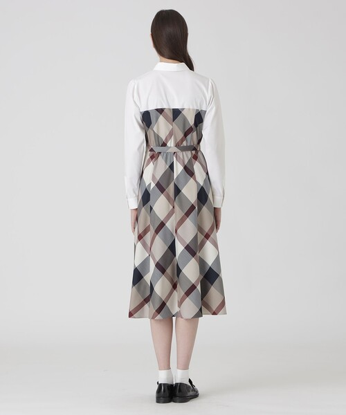 BLUE LABEL CRESTBRIDGE（ブルーレーベルクレストブリッジ