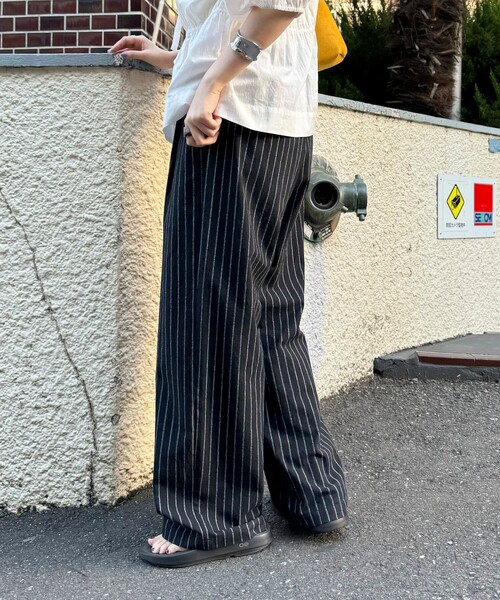 fredy emue（フレディエミュ） パンツ ストライプセミワイドタック
