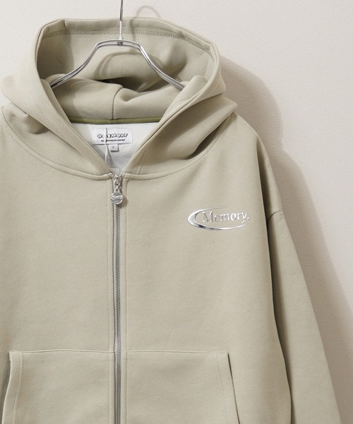 MEMORY パーカー 「MEMORY」メタルロゴ ボンディング ショート丈 ZIP 