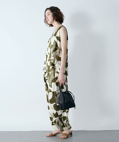 ブラウス シャツ 「CHIGNON/シニヨン」前後2WAYアート柄ブラウス レディース TITE IN THE STORE ブラウス シャツ 「CHIGNON/シニヨン」前後