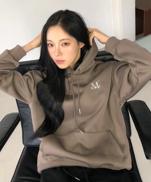 MUCENT（ムセント） パーカー 「日本未発売/WEB限定」/ロゴ刺繍