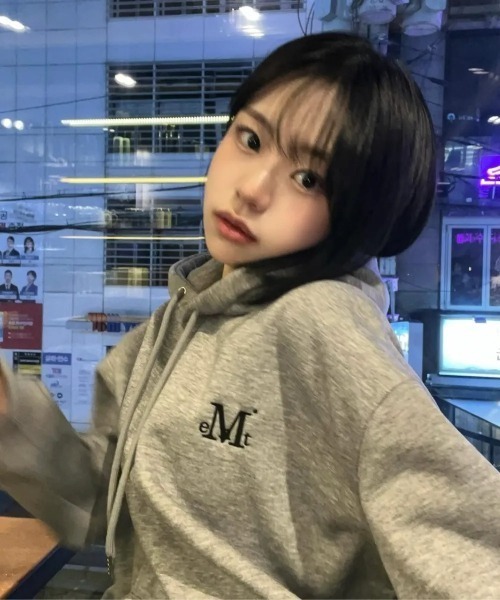 MUCENT（ムセント） パーカー 「日本未発売/WEB限定」/ロゴ刺繍