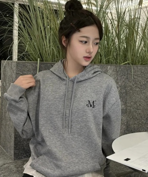 MUCENT（ムセント） パーカー 「日本未発売/WEB限定」/ロゴ刺繍