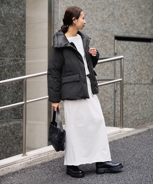 【美品】DUVETICAダウンジャケットフード付　40 DUVETICA フード付きダウンジャケット 40 ブラック