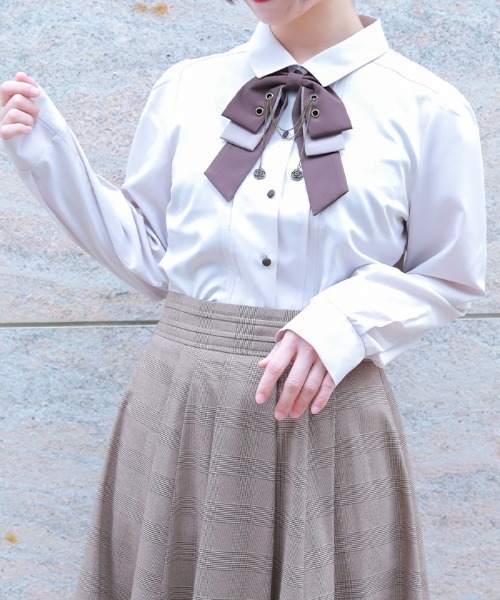 axes femme（アクシーズ ファム） ブラウス シャツ チェーン×リボン付