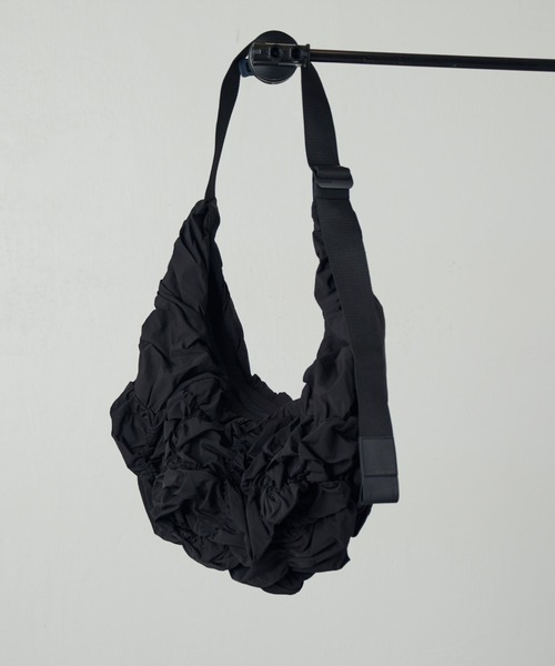 cote&cielブラックショルダーバッグ cote&ciel - Hyco Small Pleated Black - ハイコ スモール プリーツ