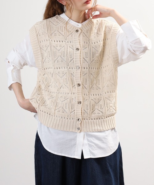 値下げ！新品未使用　群言堂ベージュ ベスト ジレ ベスト ジレ 夏 BRODIAEA 透かし編み綿混ベスト 日本製 レディース