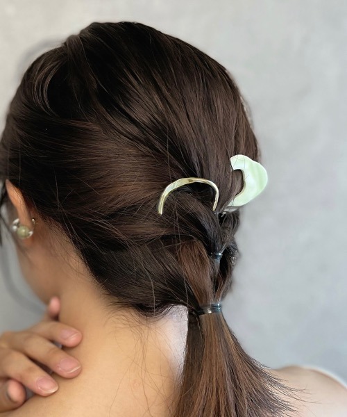 TONE（トネ） 「KuKuLu TOKYO」アクリル × メタル ニュアンスU字コーム