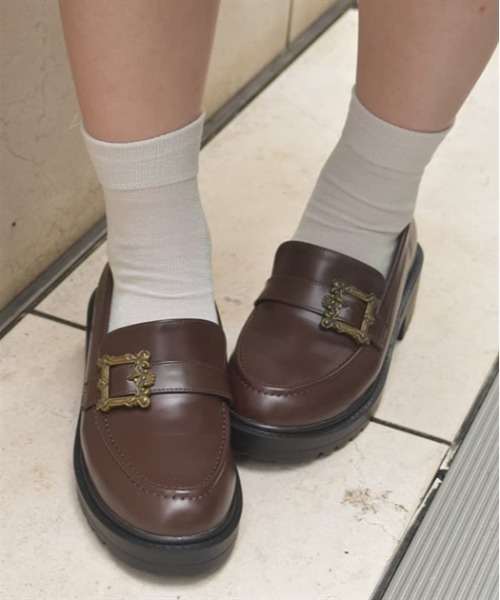 axes femme（アクシーズ ファム） パンプス バックルデザイン