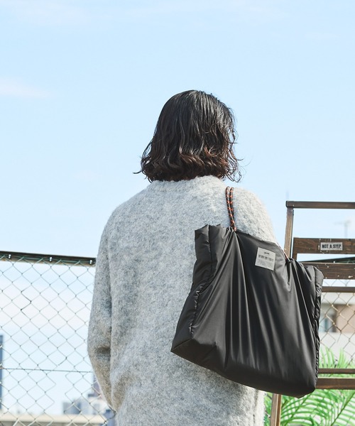 MAN WITH A MISSION ×kiu コラボショルダートートバッグ KiU トートバッグ KiU/キウ 別注 2WAY 撥水パデッド ショルダー