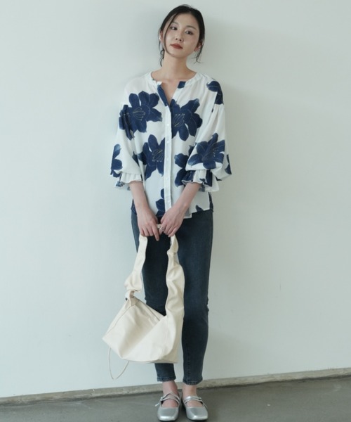 ブラウス シャツ 一枚で秋服コーデが完成！ふんわり軽やかバルーン  