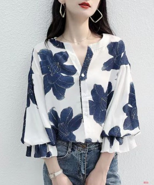 ブラウス シャツ 一枚で秋服コーデが完成！ふんわり軽やかバルーン  